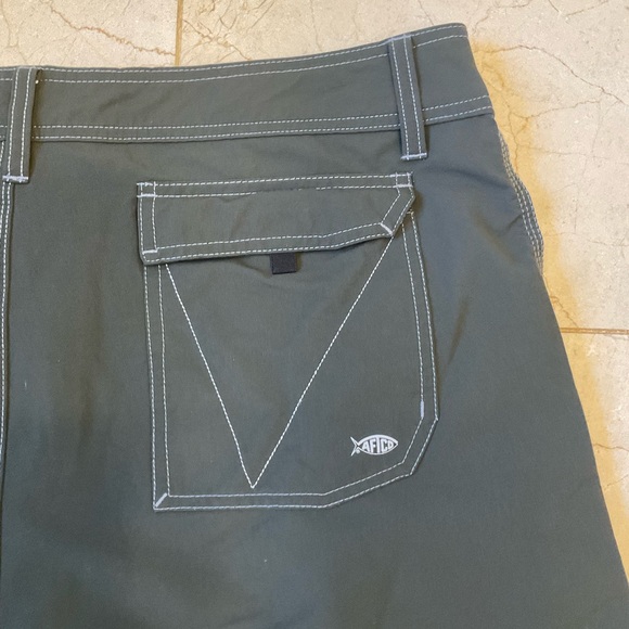 AFTCO Shorts, Army Green, NWOT, Flat Front, Zip, Belt Loops, Extra Pockets Sz 38 - Picture 9 of 14